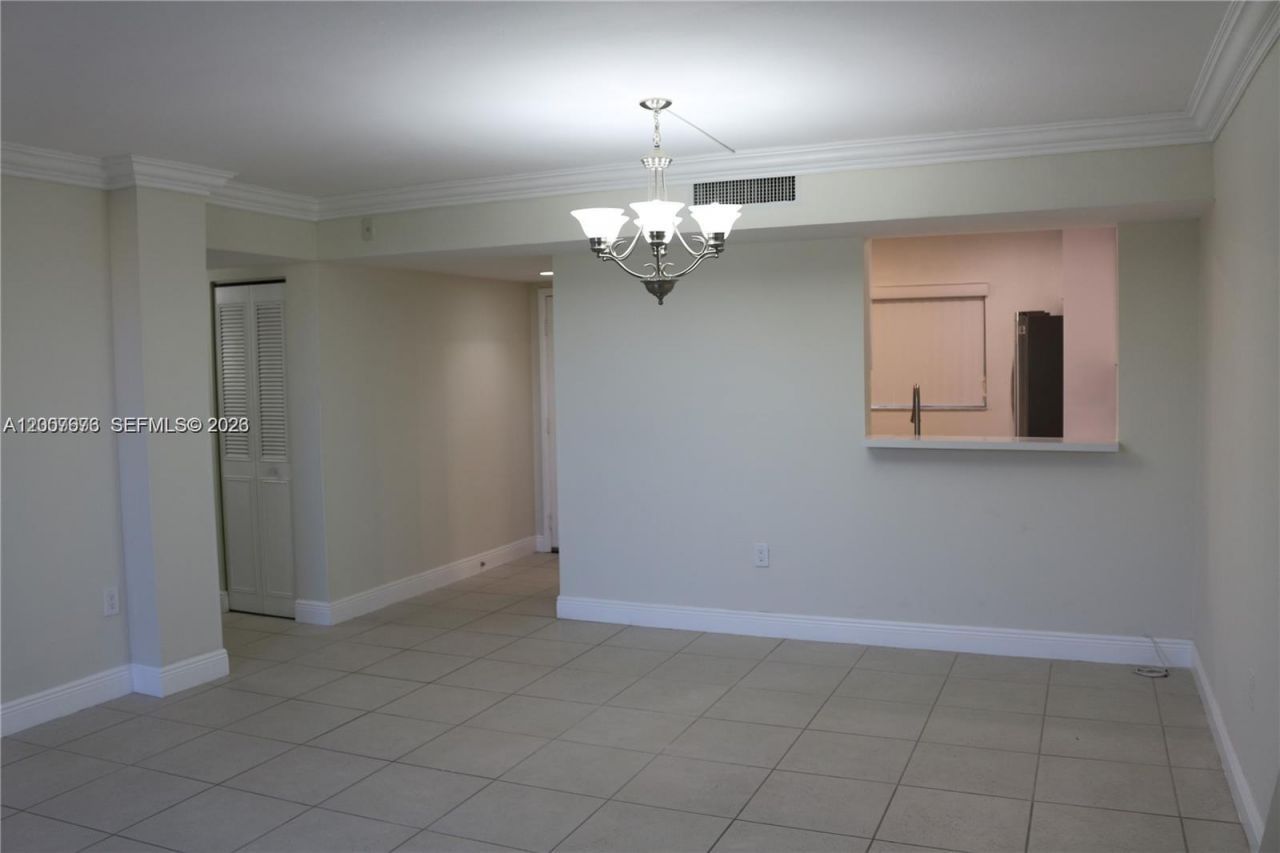 8005 SW 107th Ave , Unit 317, Miami, FL 33173 Photo