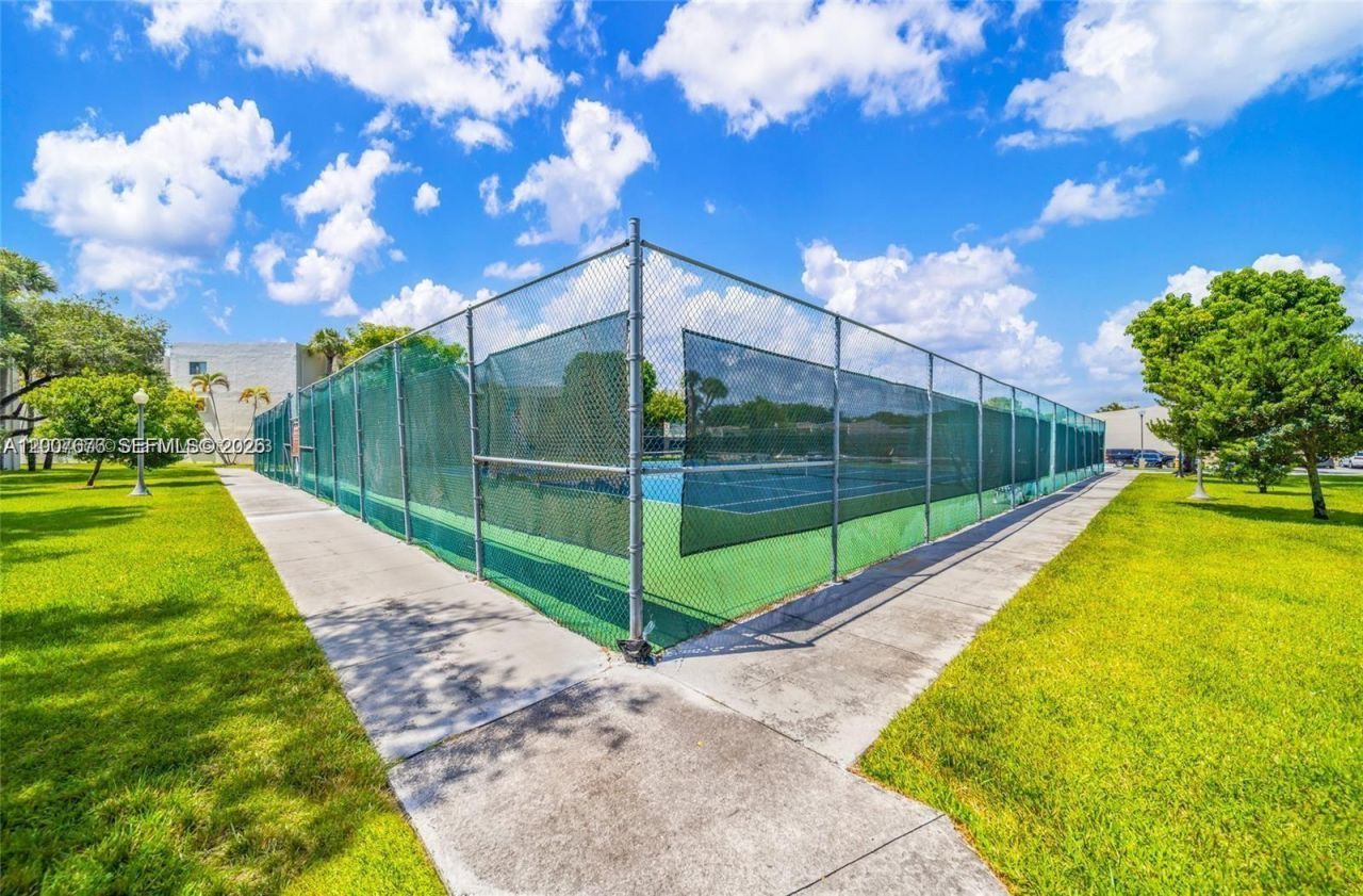 8005 SW 107th Ave , Unit 317, Miami, FL 33173 Photo