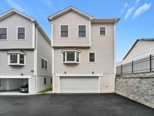 182 East 25th Street, Paterson, NJ 07514