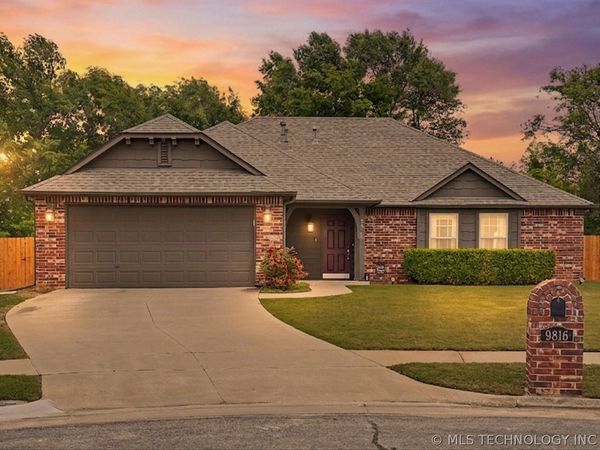 9816 E 109th Street North , Owasso, OK 74055