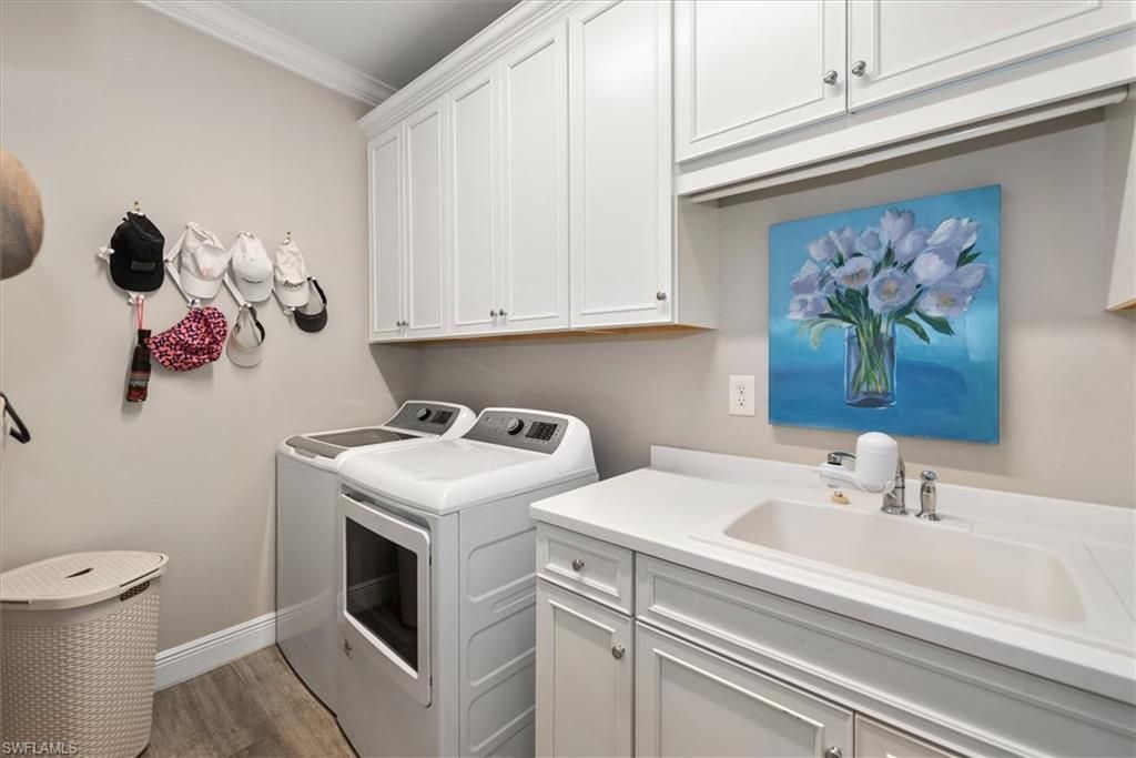 2302 Marquesa Cir, Naples, FL 34112 Photo