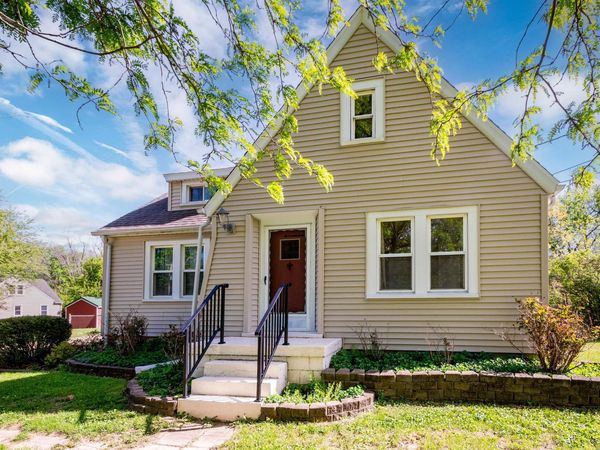 4800 W MIDDLE Road, Peoria, IL 61605