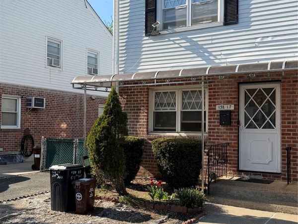 13817 64th Avenue, Flushing, NY 11367