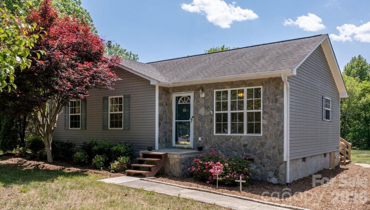 103 1st Avenue Nw, Hildebran, NC 28637 Main Photo