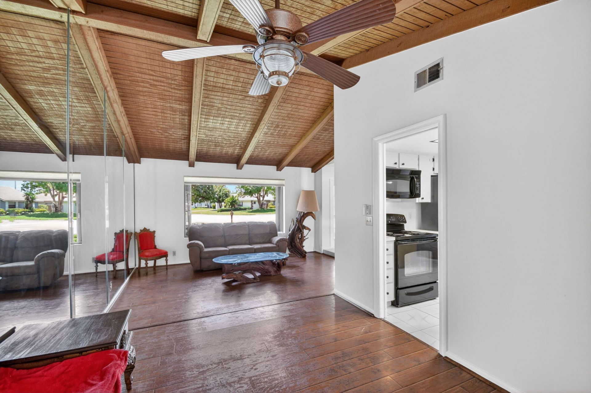 980 Ryanwood Drive, West Palm Beach, FL 33413 Photo