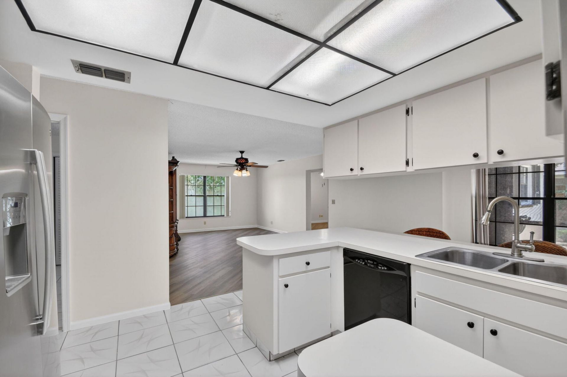 980 Ryanwood Drive, West Palm Beach, FL 33413 Photo