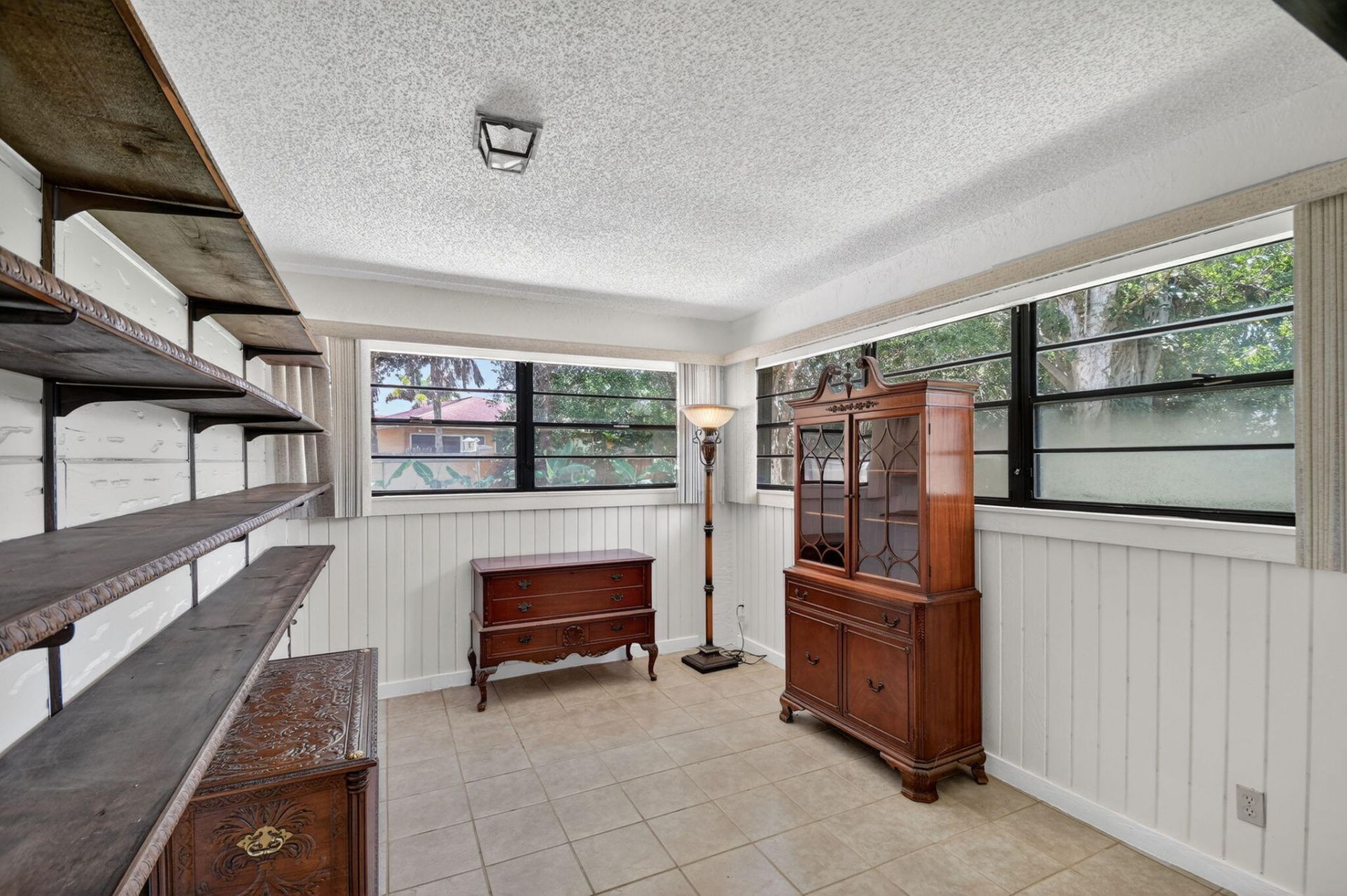 980 Ryanwood Drive, West Palm Beach, FL 33413 Photo