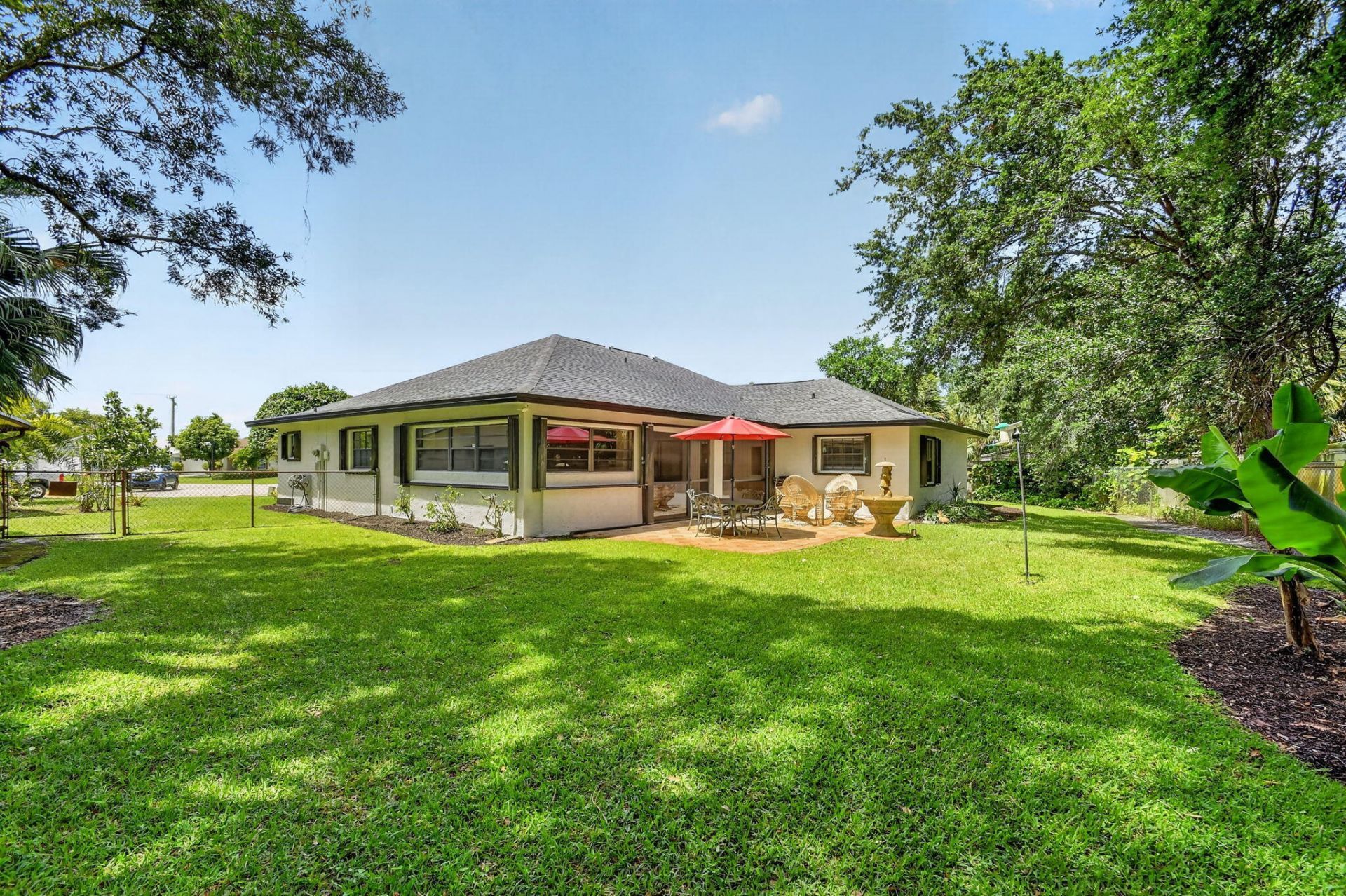 980 Ryanwood Drive, West Palm Beach, FL 33413 Photo