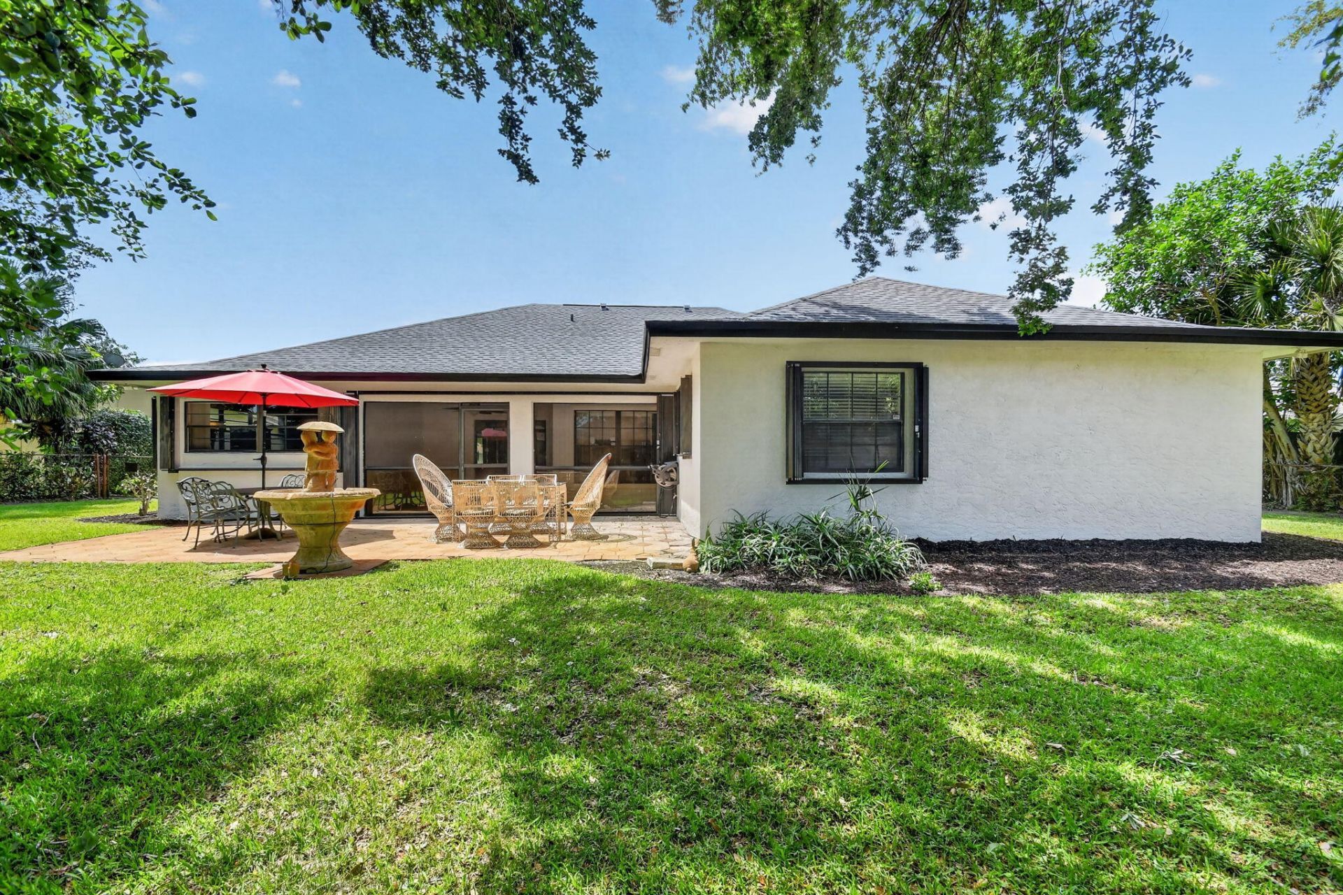 980 Ryanwood Drive, West Palm Beach, FL 33413 Photo