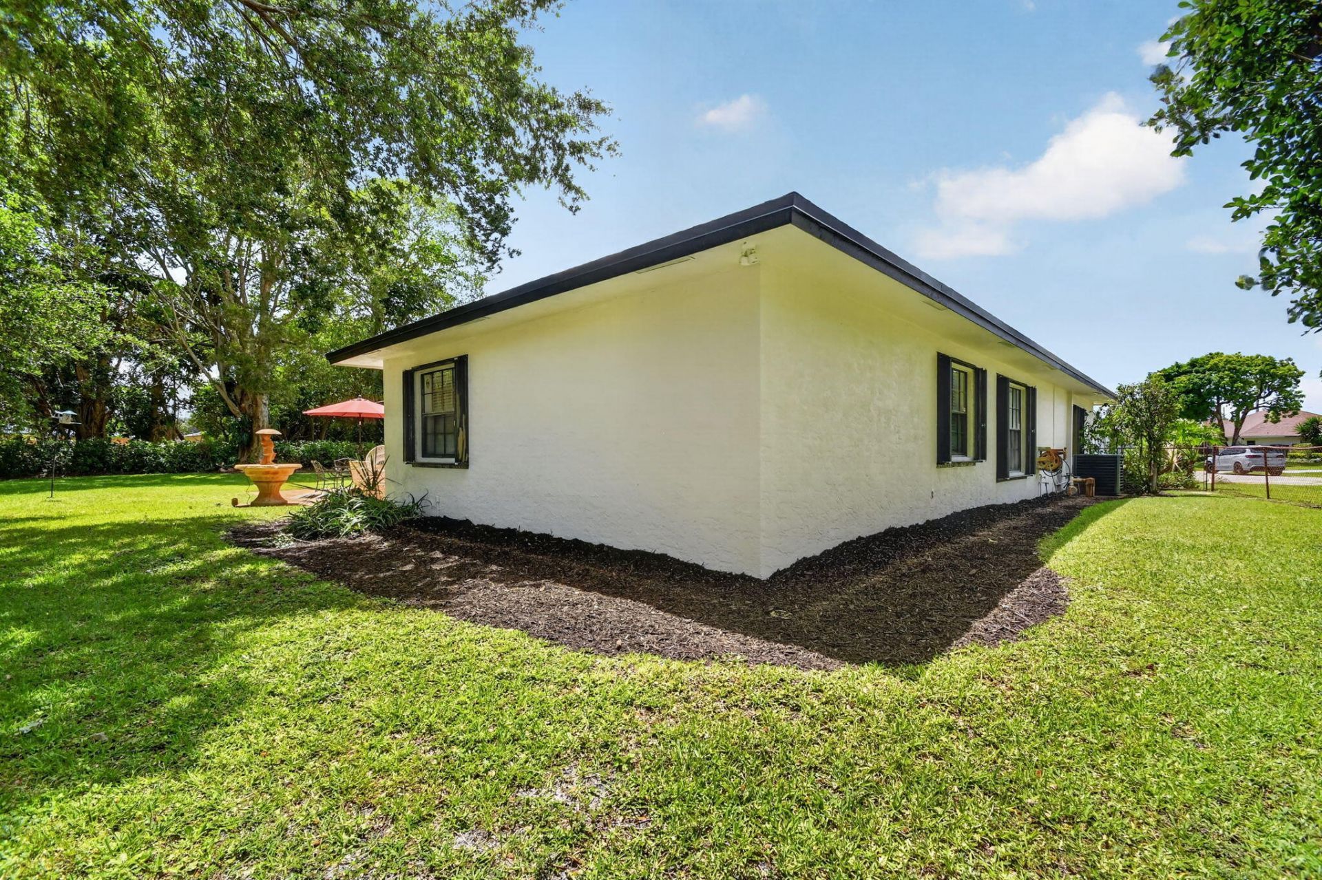 980 Ryanwood Drive, West Palm Beach, FL 33413 Photo