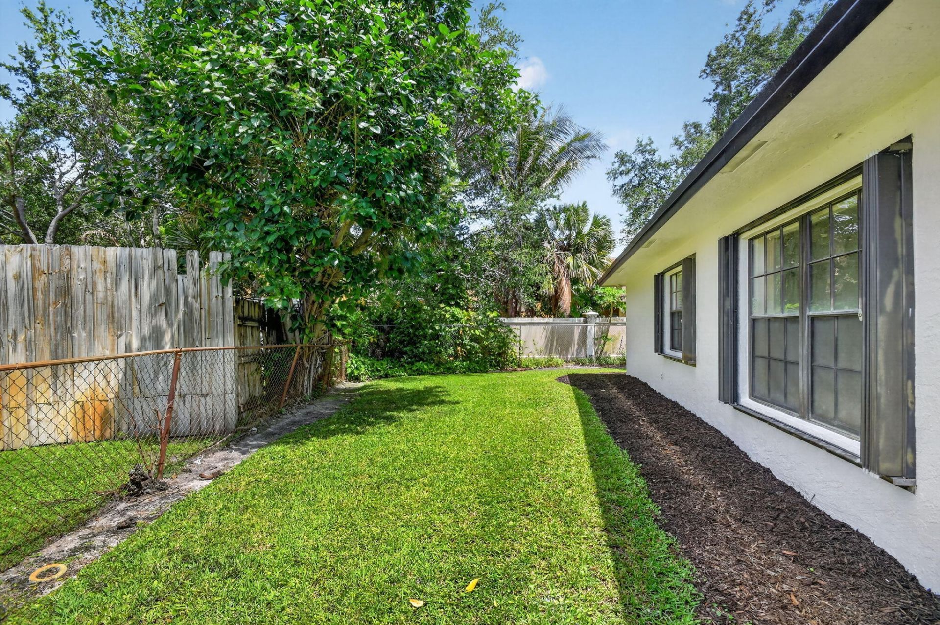 980 Ryanwood Drive, West Palm Beach, FL 33413 Photo