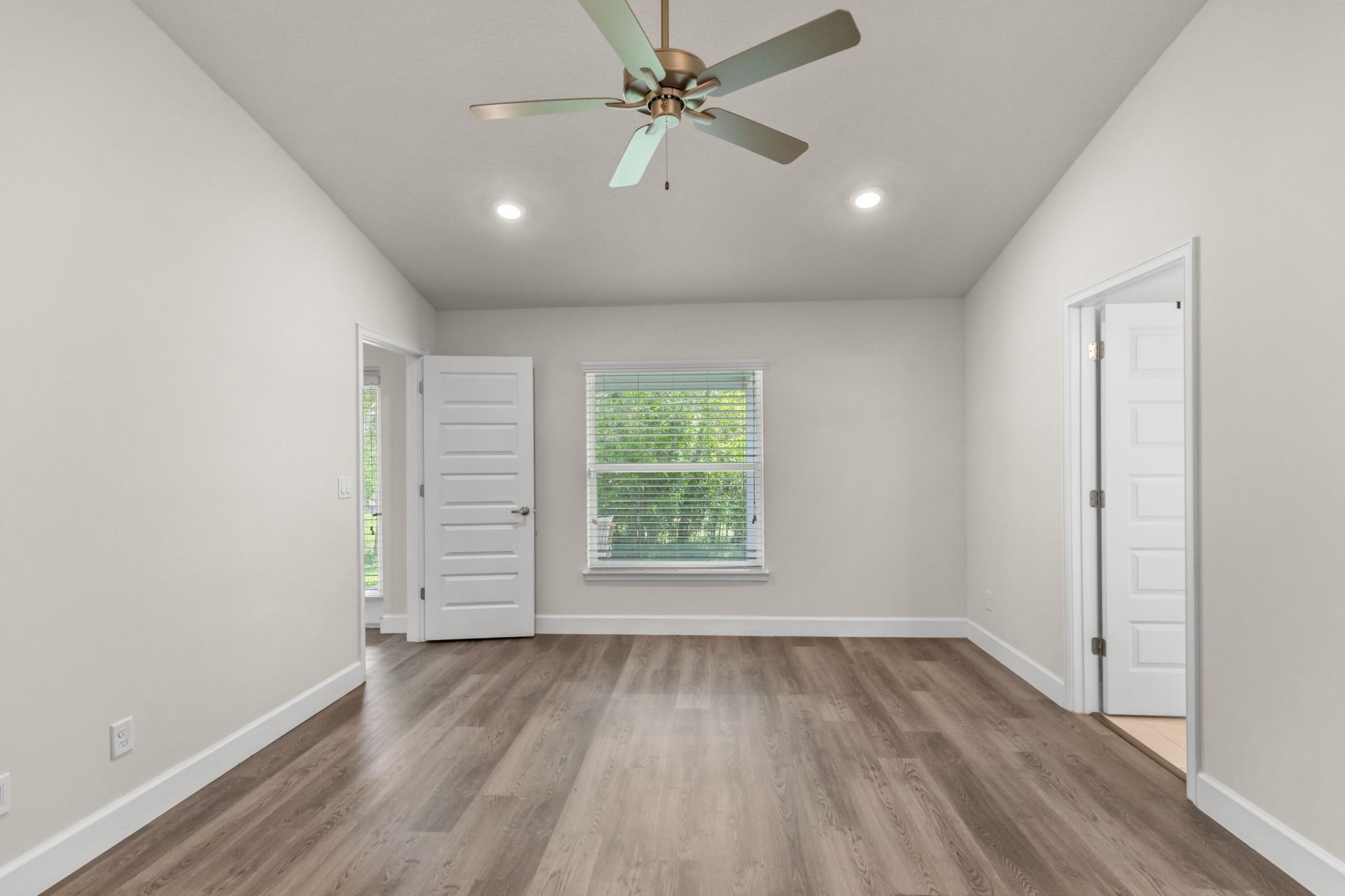 886 NE Whistling Duck Way, Port Saint Lucie, FL 34983 Photo