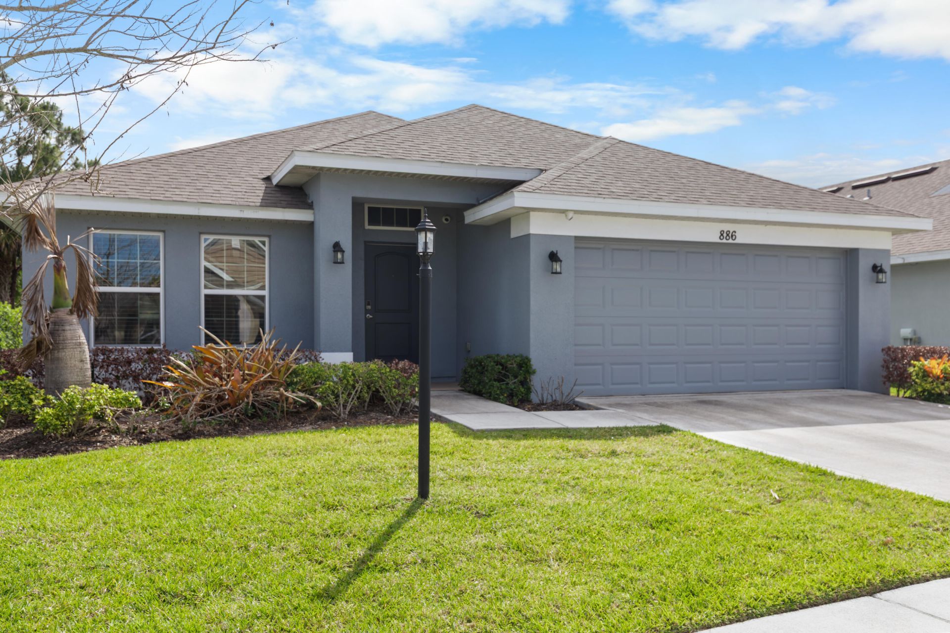 886 NE Whistling Duck Way, Port Saint Lucie, FL 34983 Photo
