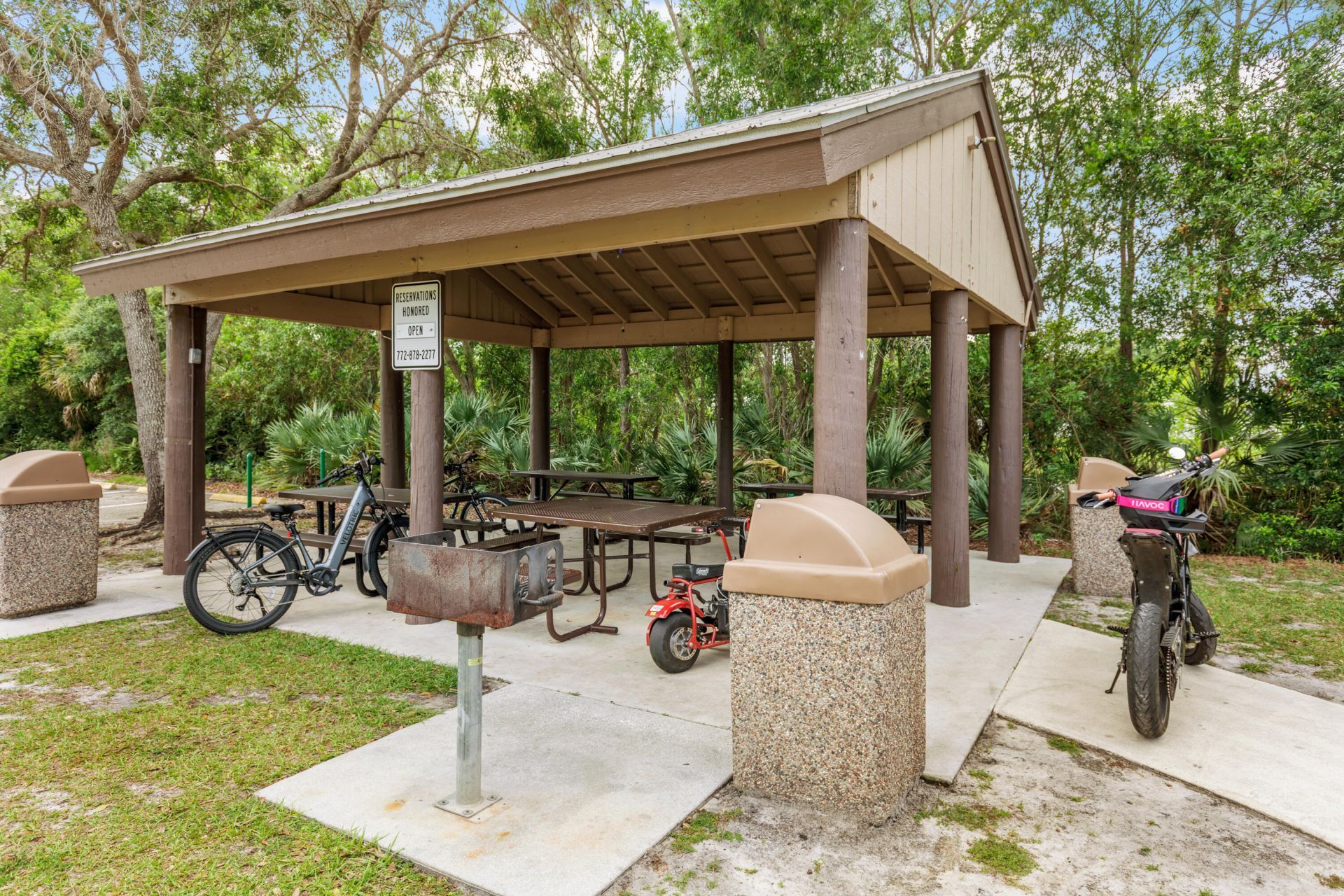 886 NE Whistling Duck Way, Port Saint Lucie, FL 34983 Photo