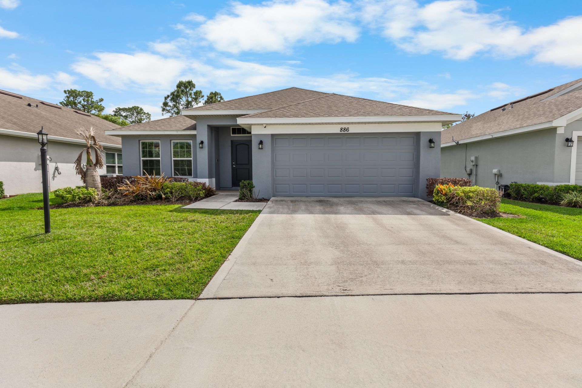 886 NE Whistling Duck Way, Port Saint Lucie, FL 34983 Photo