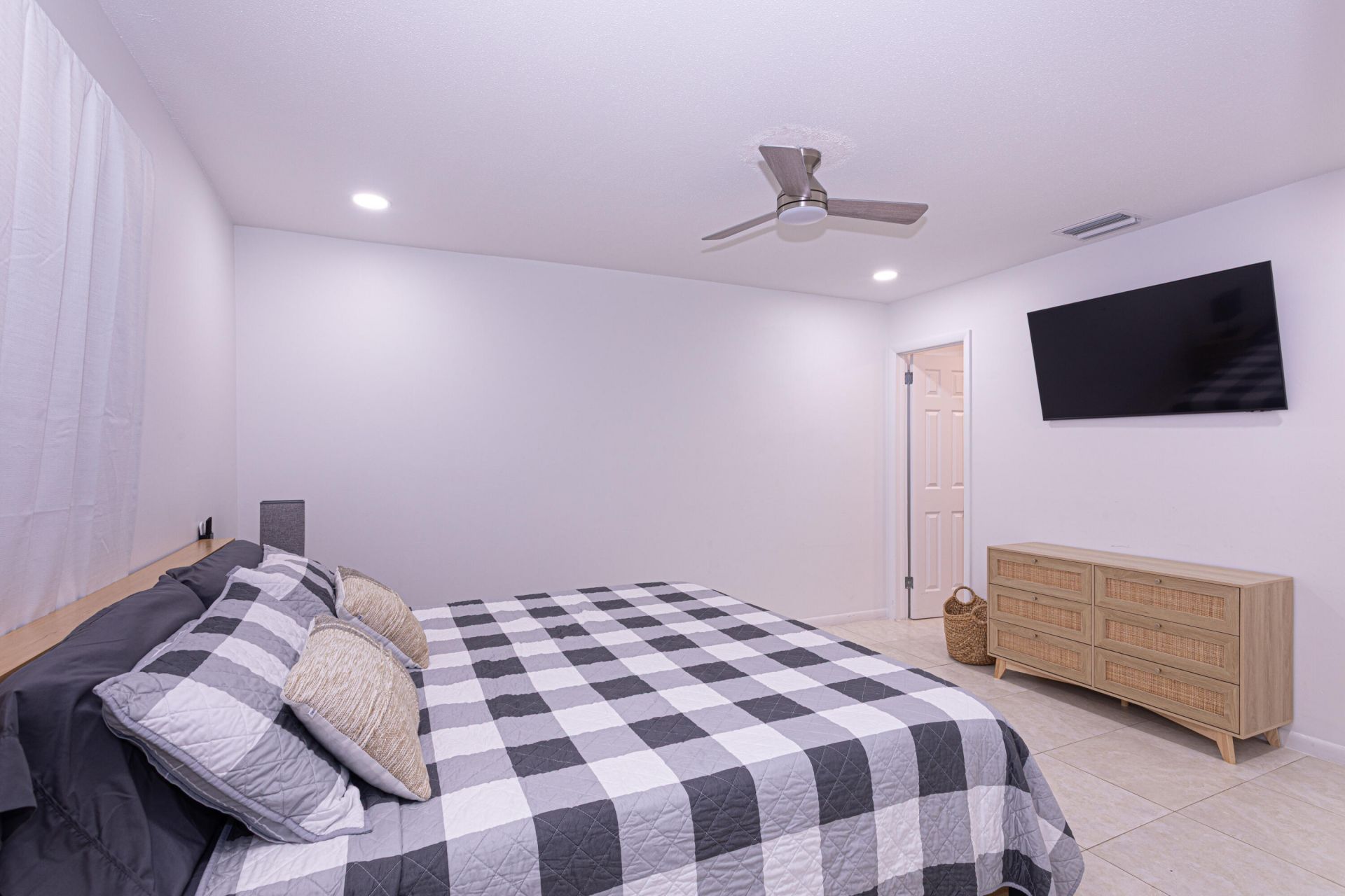 5756 Orchard Way, West Palm Beach, FL 33417 Photo