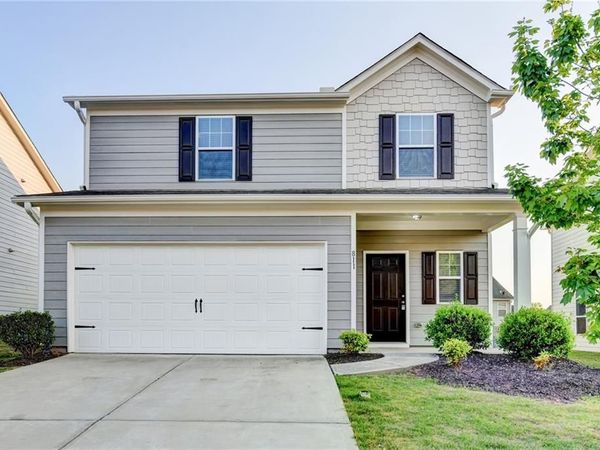 811 Independence Avenue , Pendergrass, GA 30567