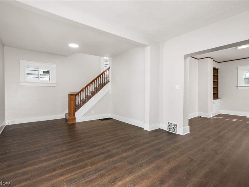 299 NW 5th Street NW, Barberton, OH 44203 Photo 11