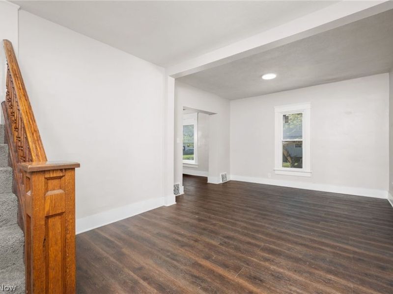 299 NW 5th Street NW, Barberton, OH 44203 Photo 12