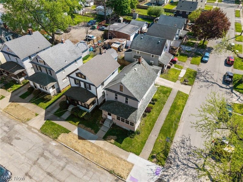 299 NW 5th Street NW, Barberton, OH 44203 Photo 4