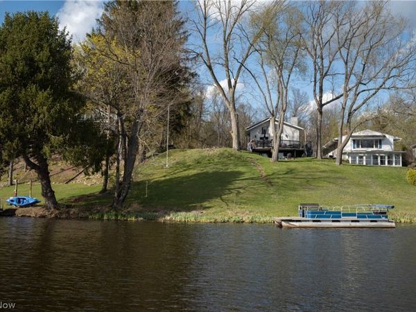 73 Cherry Drive NW, North Canton, OH 44720