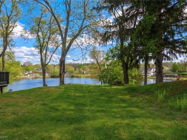 73 Cherry Drive NW, North Canton, OH 44720