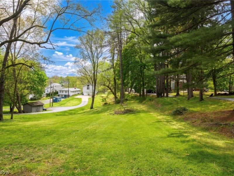 73 Cherry Drive NW, North Canton, OH 44720 Photo 12