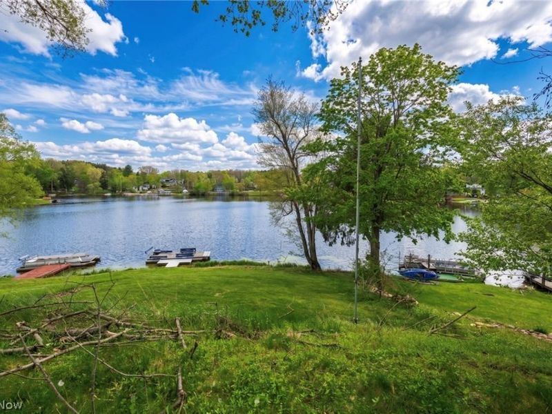 73 Cherry Drive NW, North Canton, OH 44720 Photo 17