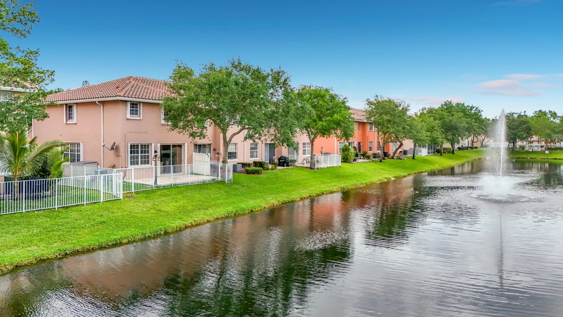 3990 NW 92nd Avenue, Sunrise, FL 33351 Photo