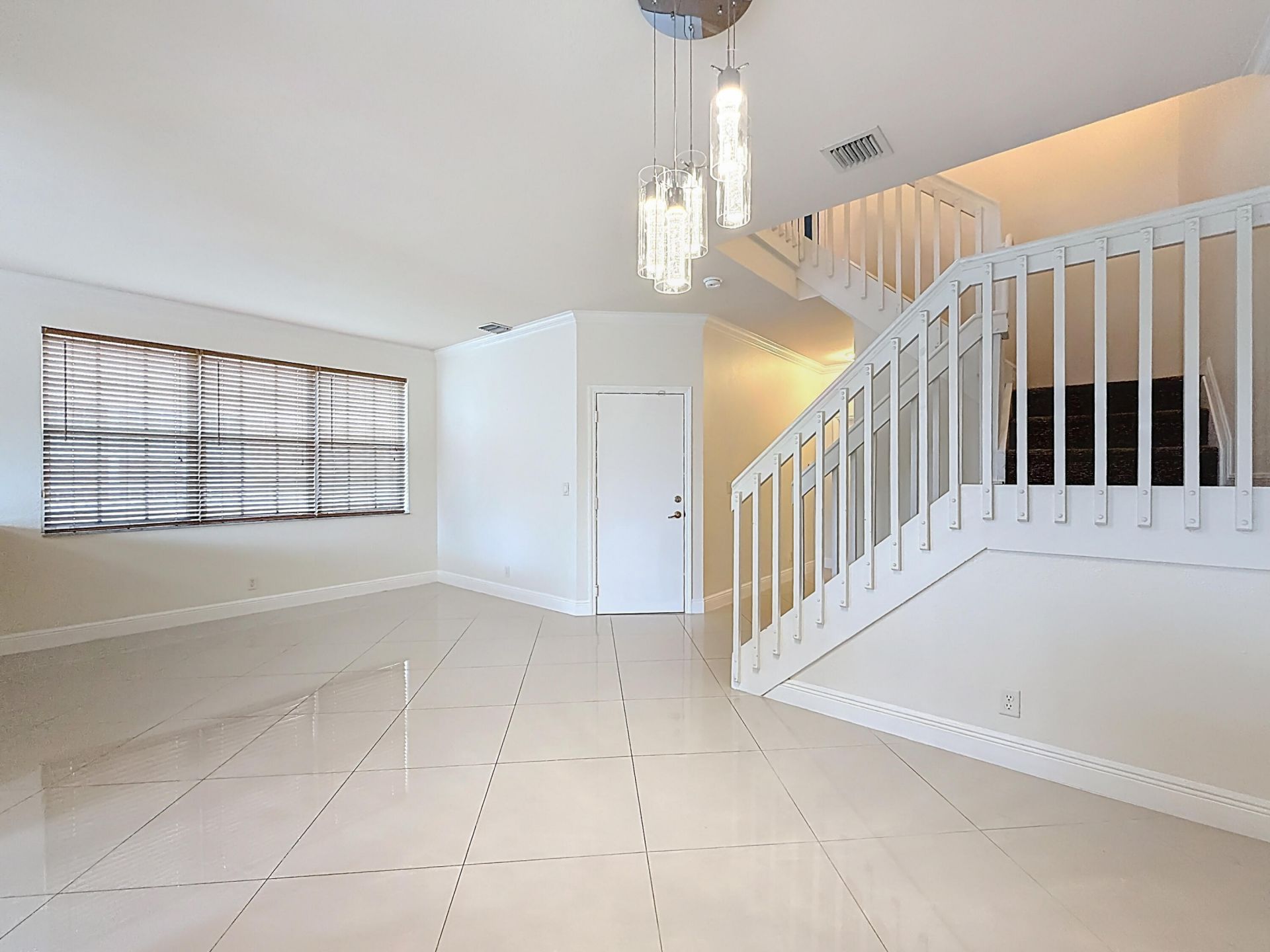 3990 NW 92nd Avenue, Sunrise, FL 33351 Photo