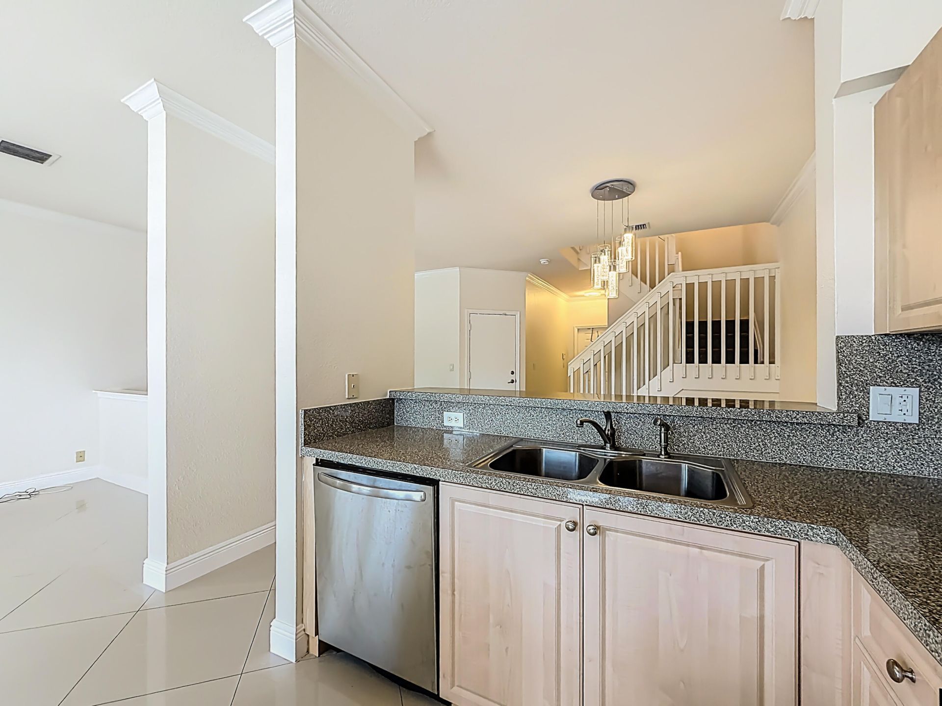 3990 NW 92nd Avenue, Sunrise, FL 33351 Photo