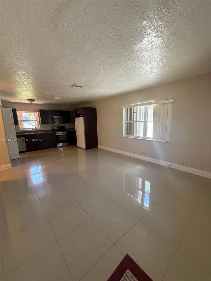 525 NW 15th Ter , Fort Lauderdale, FL 33311 Photo