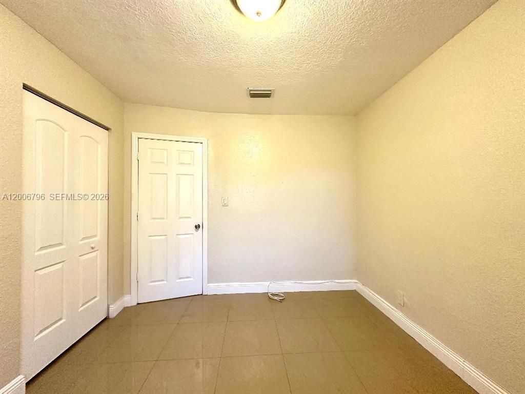 525 NW 15th Ter , Fort Lauderdale, FL 33311 Photo