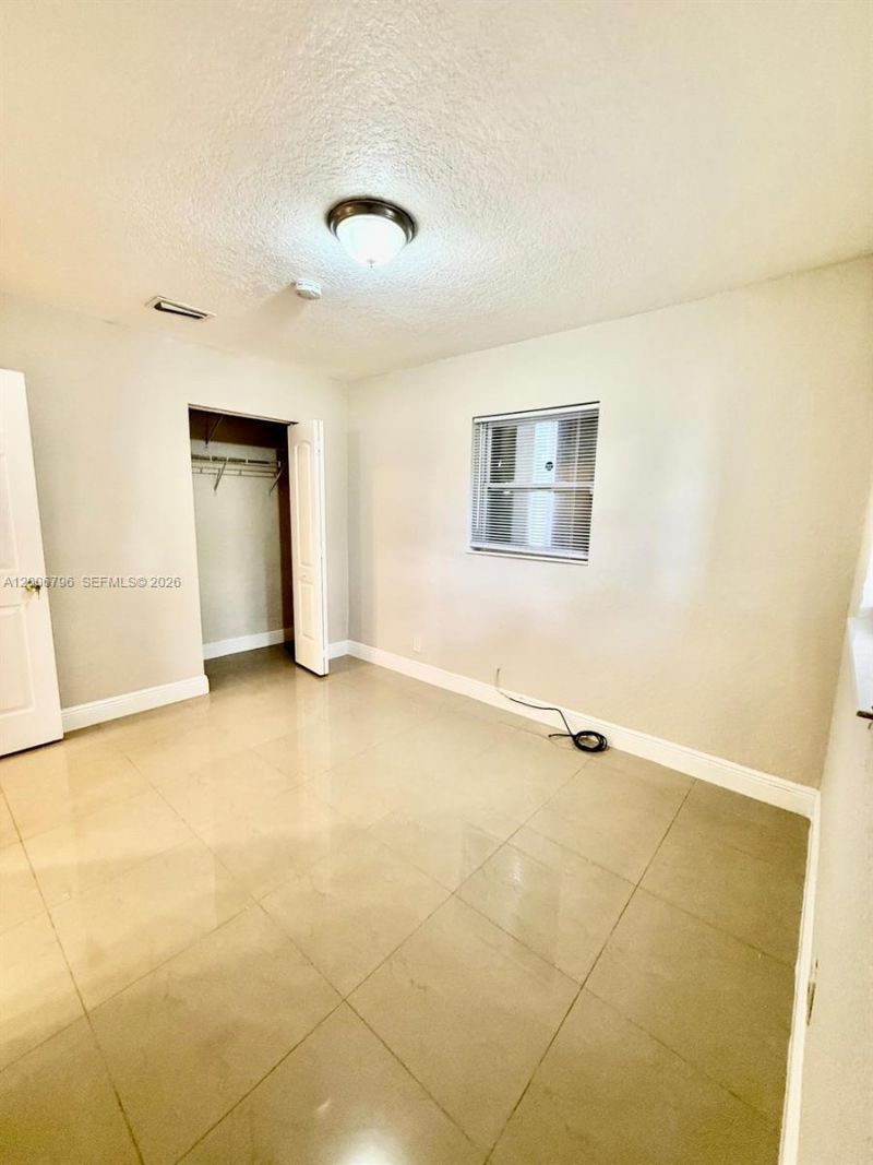 525 NW 15th Ter , Fort Lauderdale, FL 33311 Photo