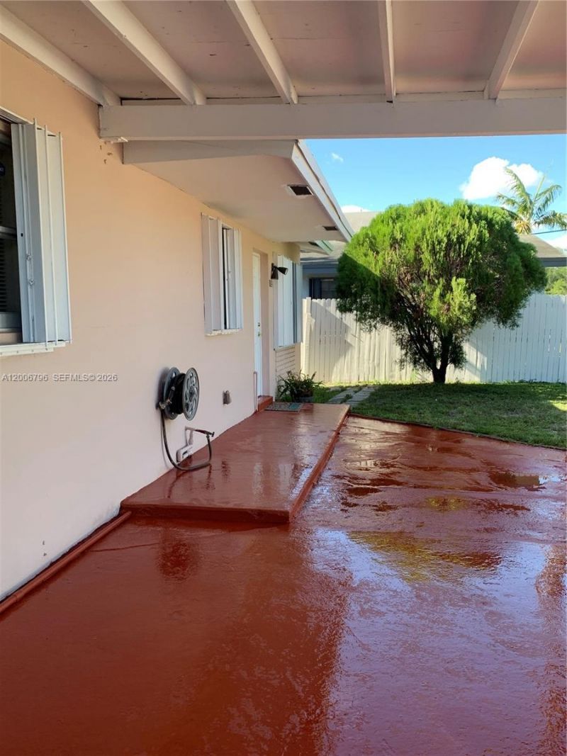 525 NW 15th Ter , Fort Lauderdale, FL 33311 Photo