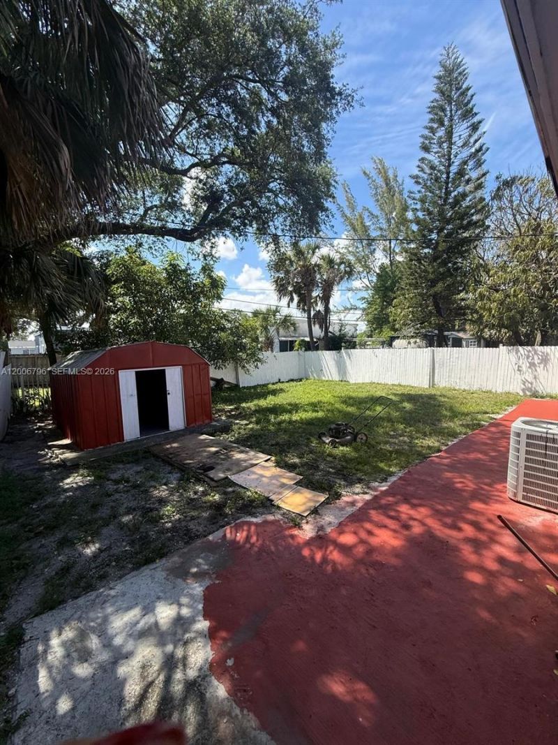 525 NW 15th Ter , Fort Lauderdale, FL 33311 Photo