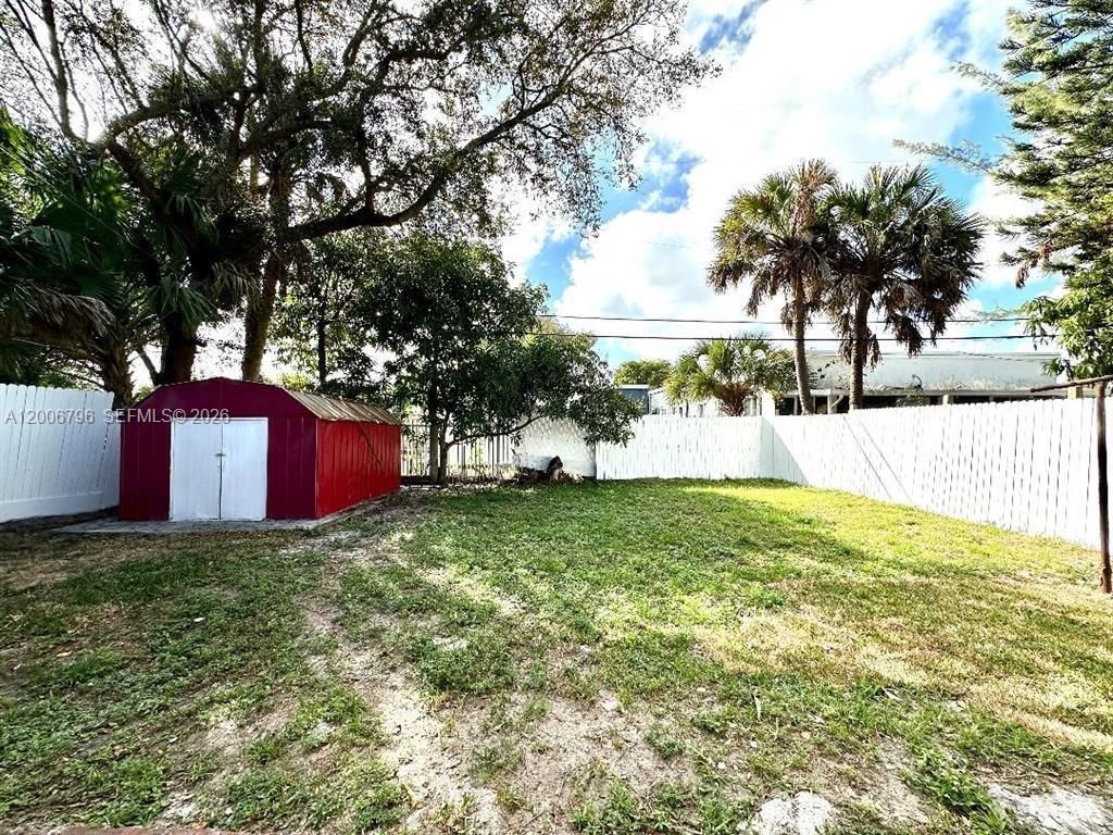525 NW 15th Ter , Fort Lauderdale, FL 33311 Photo