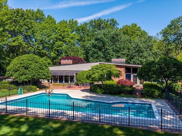 50 Creekwood Lane , St Louis, MO 63124