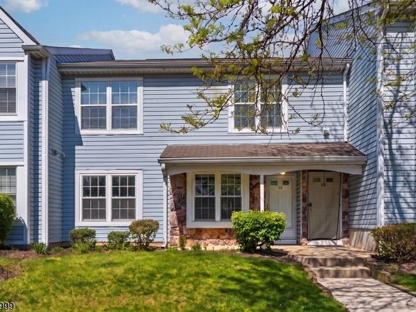 55 Oswestry Way, Franklin, NJ 08873