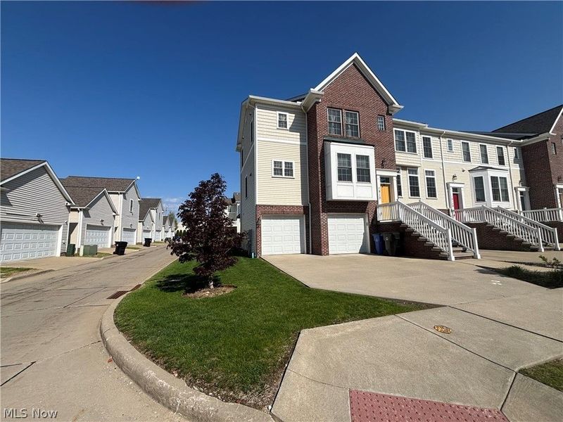 1913 E 86 Street, Cleveland, OH 44106 Photo 1