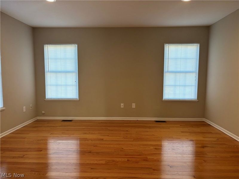 1913 E 86 Street, Cleveland, OH 44106 Photo 9