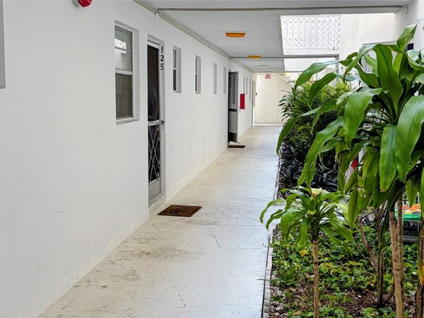 6507 Winfield Boulevard, Unit 128-c, Margate, FL 33063