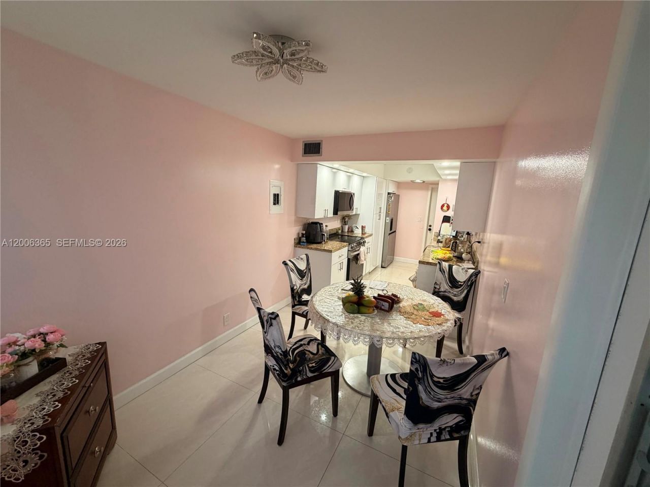 100 Golden Isles Dr, Unit 810, Hallandale Beach, FL 33009 Photo