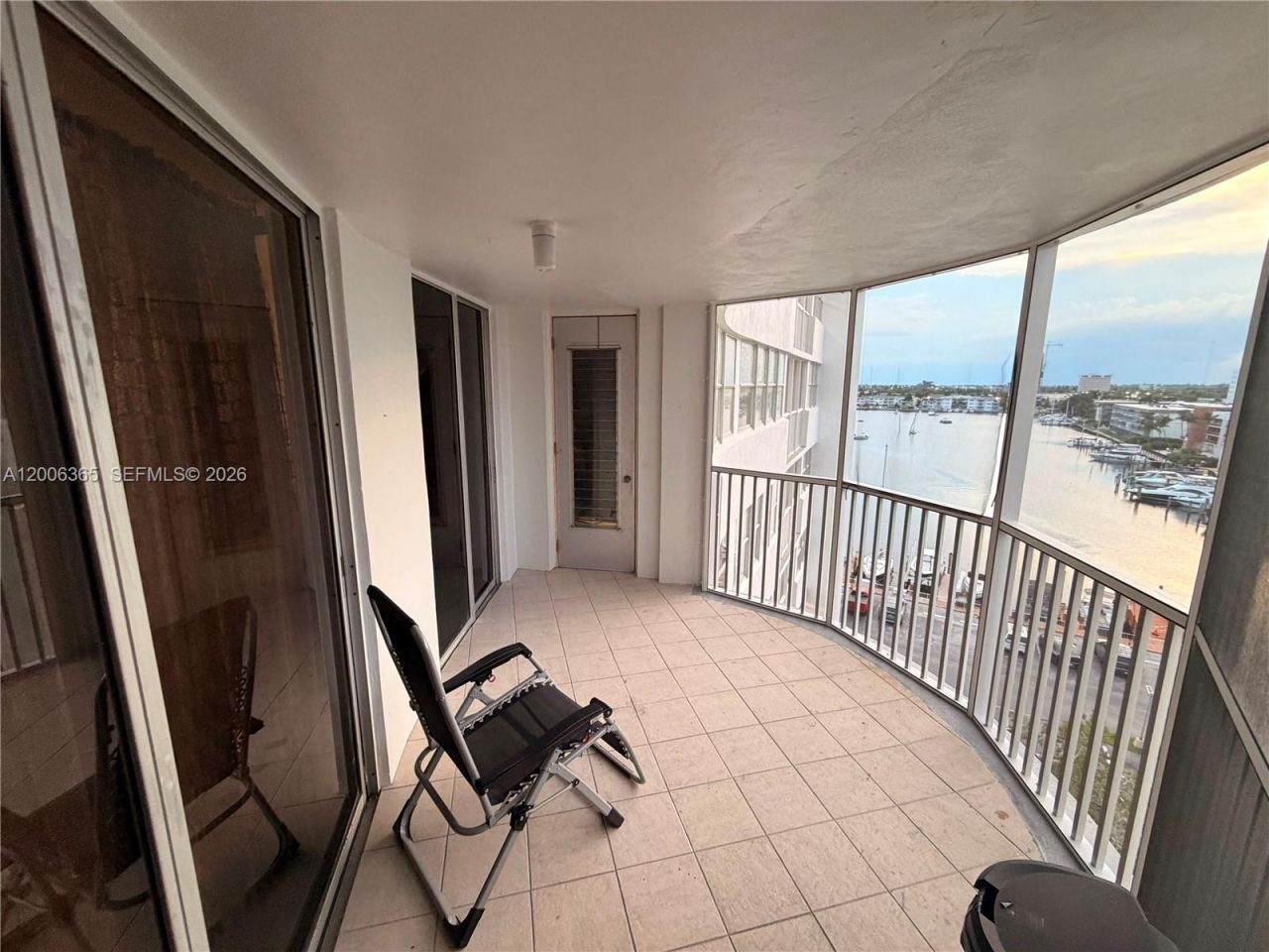 100 Golden Isles Dr, Unit 810, Hallandale Beach, FL 33009 Photo