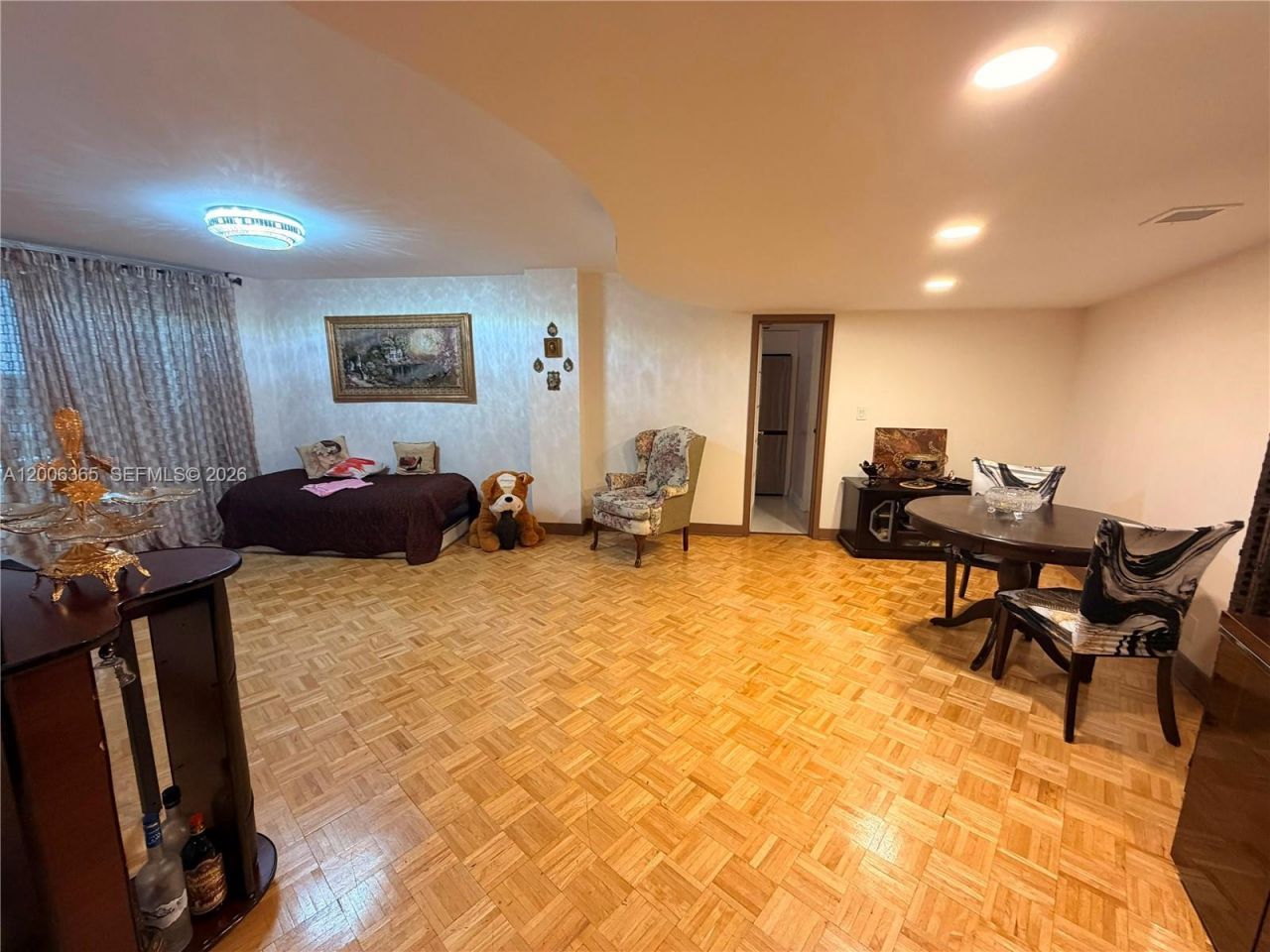 100 Golden Isles Dr, Unit 810, Hallandale Beach, FL 33009 Photo