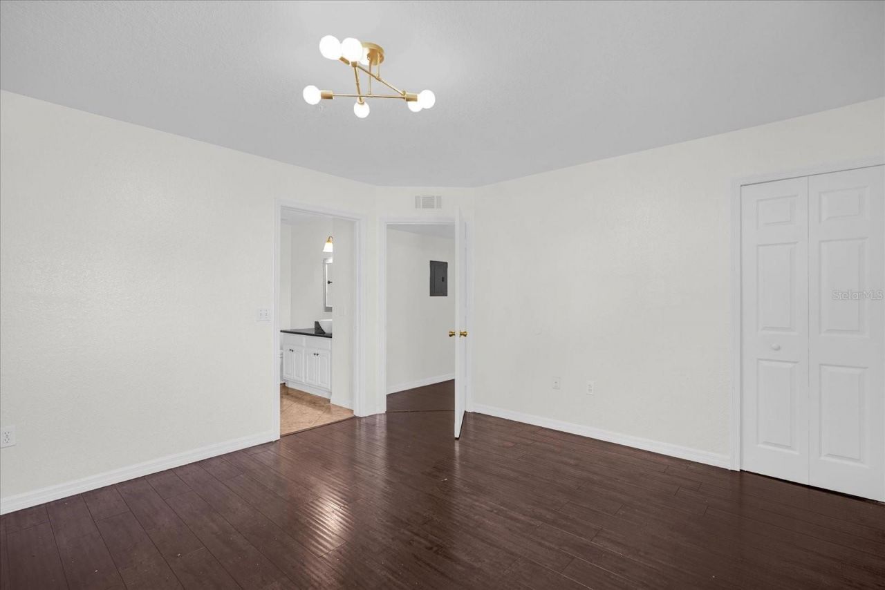 13953 Fairway Island Drive, Unit 618, Orlando, FL 32837 Photo