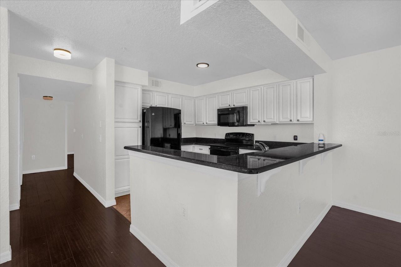 13953 Fairway Island Drive, Unit 618, Orlando, FL 32837 Photo