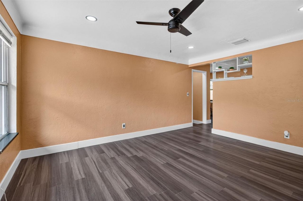 1768 42nd Street S, Saint Petersburg, FL 33711 Photo