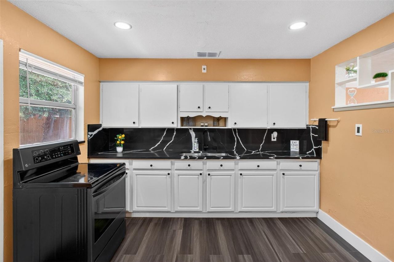 1768 42nd Street S, Saint Petersburg, FL 33711 Photo