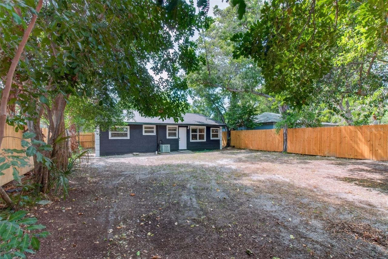 1768 42nd Street S, Saint Petersburg, FL 33711 Photo